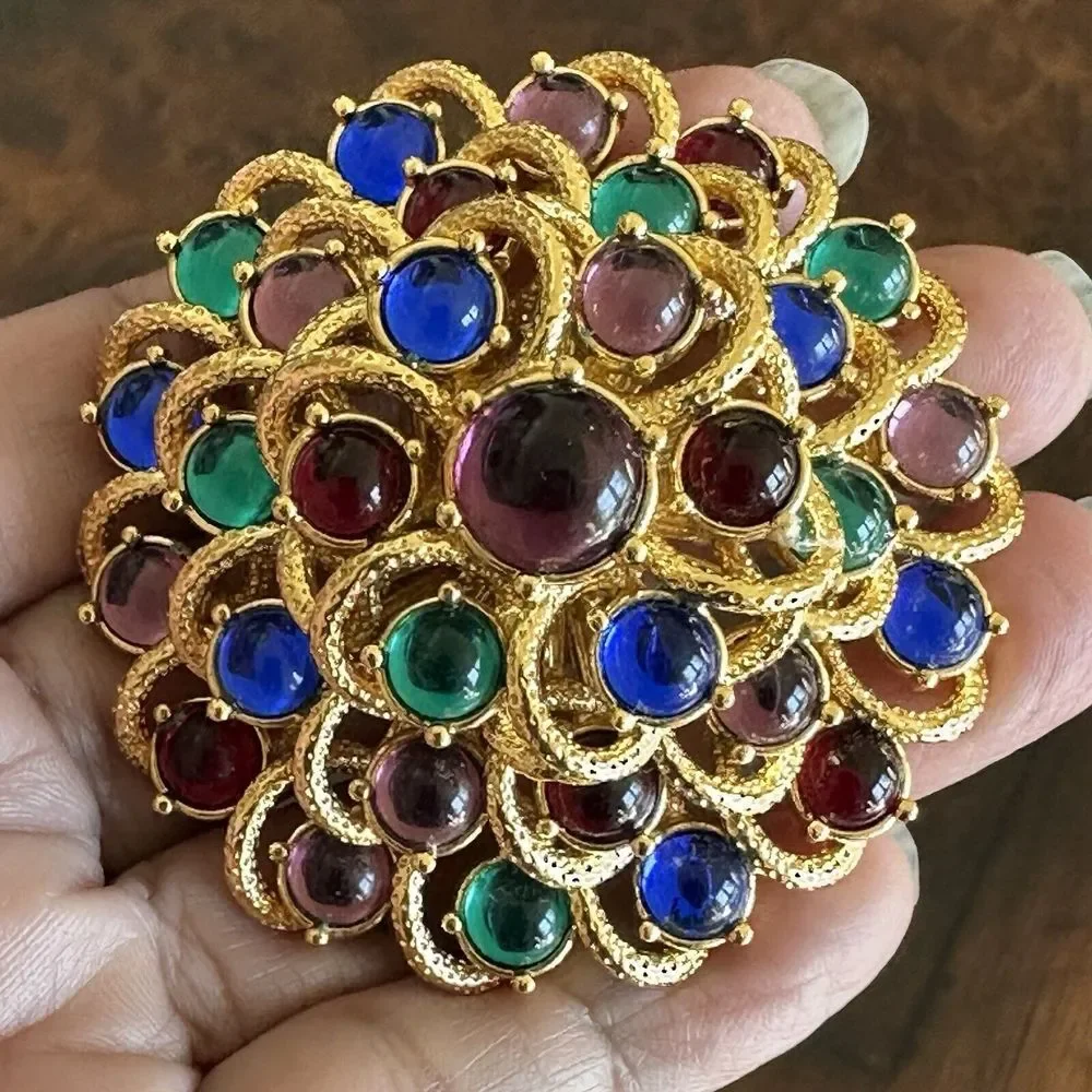 Monet Cluster Brooch 2.25 Inch Moghul Jewels Of India Gripoix Glass Gold‎ Plated